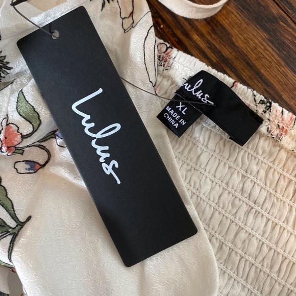 Lulu’s Floral Dress NWT - Picture 2 of 4